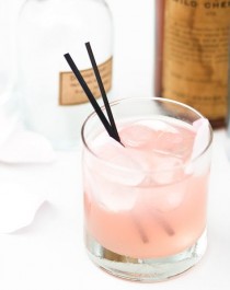 wedding photo - Gin Cardamom Rosé Cocktail