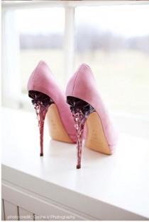 Glitterati Style File: Pretty In Pink wedding photo - Glitterati Style File: Pretty In Pink