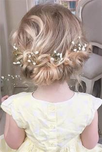 22 Adorable Flower Girl Hairstyles To Get Inspired wedding photo - 22 Adorable Flower Girl Hairstyles To Get Inspired