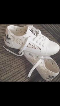 Ladies Girls Flat Lace Up Side Crochet Canvas Pumps Trainers Shoes Sizes 3-8 wedding photo - Ladies Girls Flat Lace Up Side Crochet Canvas Pumps Trainers Shoes Sizes 3-8