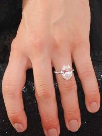#twinning: Julianne Hough???s Gorgeous Engagement Ring Reminds Us Of Another Actress' wedding photo - #twinning: Julianne Hough???s Gorgeous Engagement Ring Reminds Us Of Another Actress'