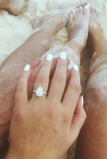 Ideas How To Show Off Your Gorgeous Engagement Rings wedding photo - Ideas How To Show Off Your Gorgeous Engagement Rings