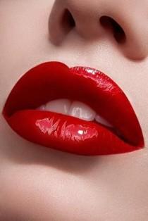 wedding photo - Red Hot Lipstick By VoyageVisuelle 