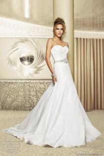 Caroline Castigliano Wedding Dresses — The Oscar Collection wedding photo - Caroline Castigliano Wedding Dresses — The Oscar Collection