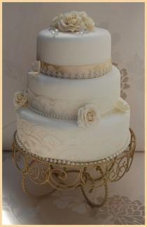 WHITE AND CHAMPAGNE VINTAGE WEDDING CAKE LACE DIAMANTE TRIM DIAMANTE TRIM- ROSAMUND- CHAMPAGNE wedding photo - WHITE AND CHAMPAGNE VINTAGE WEDDING CAKE LACE DIAMANTE TRIM DIAMANTE TRIM- ROSAMUND- CHAMPAGNE