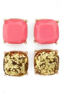Shiny Faceted Stones In Pink And Gold Glitter Give Any Look A Touch Of Glow In A Classic Four-prong Setting. wedding photo - Shiny Faceted Stones In Pink And Gold Glitter Give Any Look A Touch Of Glow In A Classic Four-prong Setting.