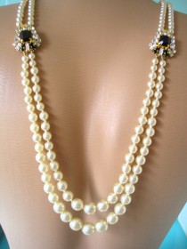 wedding photo -  Pearl And Ruby Red Rhinestone Backdrop Necklace