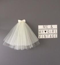 Bouffant 60s style veil wedding photo - Bouffant 60s style veil