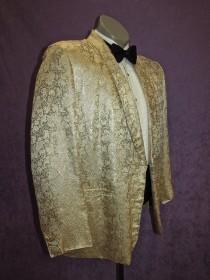 50s Tux Jacket 41S- 42S Vintage Cream & Gold Brocade Metallic Silk Floral Custom Bespoke Tuxedo by Sita's British Crown Colony of Hong Kong wedding photo - 50s Tux Jacket 41S- 42S Vintage Cream & Gold Brocade Metallic Silk Floral Custom Bespoke Tuxedo by Sita's British Crown Colony of Hong Kong
