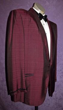 50s Tux Jacket 43R -45R Maroon Burgundy Vintage Tuxedo Early 60s 80s Early Motown Rat Pack Dinner West Side Story by Lord West Union Label wedding photo - 50s Tux Jacket 43R -45R Maroon Burgundy Vintage Tuxedo Early 60s 80s Early Motown Rat Pack Dinner West Side Story by Lord West Union Label