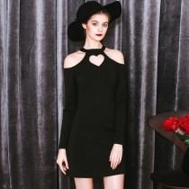 wedding photo -  Sexy Hollow Out Slimming Halter Off-the-Shoulder Heart-shape Black Dress Skirt - Bonny YZOZO Boutique Store