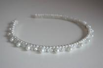 White or ivory pearl headband/bridal headband/bridesmaid headband/wedding hairband/tiara/pearl/crystal/bridal hairpiece/wedding headpiece wedding photo - White or ivory pearl headband/bridal headband/bridesmaid headband/wedding hairband/tiara/pearl/crystal/bridal hairpiece/wedding headpiece