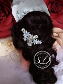wedding photo -  Floral Wedding Headpiece Wedding Hair Accessory Pearl Comb Rhinestone & Pearl Bridal Comb Barrette rhinestone clip 1920s jewelry Vintage hai