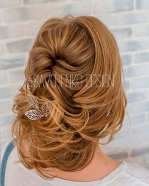 wedding photo -  Gold leaf hair pin|Wedding hair accessories|Bridesmaid hair pin|Bridal headpieces|Gold leaf headpiece| Floral hair comb|savchenkodesign