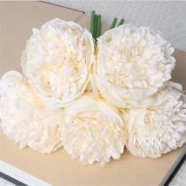Ivory Silk Peony Bouquet Quality Wedding Flowers Light Champagne 5 Heads Artificial Peonies Bouquet For Bridal Bridesmaids Centerpieces wedding photo - Ivory Silk Peony Bouquet Quality Wedding Flowers Light Champagne 5 Heads Artificial Peonies Bouquet For Bridal Bridesmaids Centerpieces