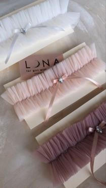 Bridal tulle garters for wedding morning / Personalized wedding garter for bachelorette party wedding photo - Bridal tulle garters for wedding morning / Personalized wedding garter for bachelorette party