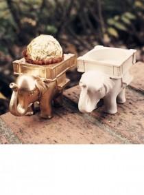 wedding photo -  BeterWedding Lovely Elephant Resin Creative Gifts   http://Shanghai-Beter.Taobao.com