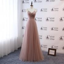 2018 Bridesmaid Dress Long Halter Women Evening Dress Cameo Brown Sexy V-neck Tulle Dress Beautiful Lace Backless Design Bridal Wedding Gown wedding photo - 2018 Bridesmaid Dress Long Halter Women Evening Dress Cameo Brown Sexy V-neck Tulle Dress Beautiful Lace Backless Design Bridal Wedding Gown