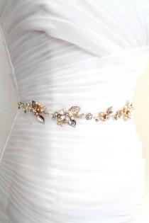 Gold or Rose gold Bridal Freshwater Pearl Leaf Vine Sash. Flower Crystal Boho Wedding Belt. Mother of Pearl Wedding Sash. PEARLESCENT wedding photo - Gold or Rose gold Bridal Freshwater Pearl Leaf Vine Sash. Flower Crystal Boho Wedding Belt. Mother of Pearl Wedding Sash. PEARLESCENT