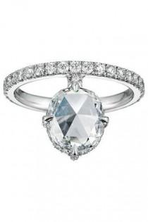 21 Unique Engagement Rings That Think Outside The Diamond Solitaire Box wedding photo - 21 Unique Engagement Rings That Think Outside The Diamond Solitaire Box