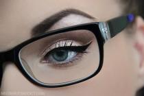 wedding photo - Top 10 Make-up For Glasses Ideas