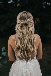 35 Trendiest Half Up Half Down Wedding Hairstyle Ideas wedding photo - 35 Trendiest Half Up Half Down Wedding Hairstyle Ideas