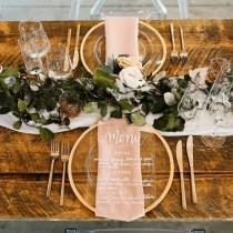 Wedding Table Decor With An Acrylic Wedding Menu And Gold Accents #weddingtable #weddingmenu #weddingtabled… wedding photo - Wedding Table Decor With An Acrylic Wedding Menu And Gold Accents #weddingtable #weddingmenu #weddingtabled…