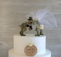 Dinosaur Wedding Cake Topper, Prehistoric, Funny Wedding Cake, T-Rex, Jurassic Cake Topper, Animal, Dinosaurs wedding photo - Dinosaur Wedding Cake Topper, Prehistoric, Funny Wedding Cake, T-Rex, Jurassic Cake Topper, Animal, Dinosaurs