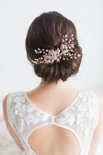 Rose Gold Wedding Hair Comb, Rose Gold Wedding Hairpiece, Crystal Bridal Comb, Bridal Headpiece, Freshwater Pearl Beaded Hair Comb wedding photo - Rose Gold Wedding Hair Comb, Rose Gold Wedding Hairpiece, Crystal Bridal Comb, Bridal Headpiece, Freshwater Pearl Beaded Hair Comb