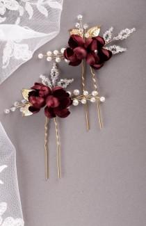 Burgundy silk flower hair pins Burgundy rosebud hair pin Burgundy Wedding Bridesmaid hair accessories Floral hair pins Dark red hair piece wedding photo - Burgundy silk flower hair pins Burgundy rosebud hair pin Burgundy Wedding Bridesmaid hair accessories Floral hair pins Dark red hair piece