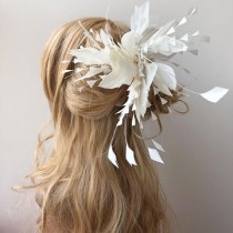 wedding photo -  Handmade Feather Hair Flower Headpiece Millinery Feather Mount Barrettes Accessories Fascinator Flower for Wedding Party Prom 1 Piece