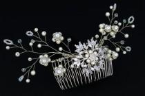 wedding photo - Beige Pearl Crystal Flower Rhinestone Silver Bridal Headpiece, Bridesmaid Vintage Rhinestone Hair Comb, Bridal Wedding Hair Comb Accessories