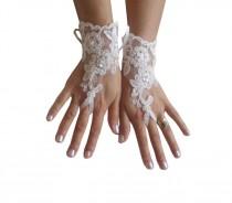 wedding photo -  Ivory lace glove, bridal, wedding fingerless, french lace, gauntlets, guantes, floral, beaded, rustic, elegant, lace glove wedding, bride
