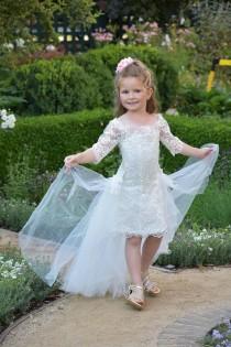 Ivory flower girl dress Lace girls party dress Toddler Birthday Princess Girls wedding dress Communion Special occasion off shoulder wedding photo - Ivory flower girl dress Lace girls party dress Toddler Birthday Princess Girls wedding dress Communion Special occasion off shoulder