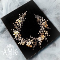 wedding photo -  Beautiful Bridal wreath for boho or rustic wedding for bride or as a gift for bridesmaids. ⠀ This beautiful boho wire hair crown, hair vine is a lovely finishing touch for the boho chic bride. Clusters of champaign beads are mixed with ivory and creamy pe