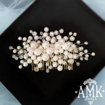 wedding photo -  Bridal comb with white beads different size and crystals. This beautiful comb will decorate the hair of the exquisite bride. you can use it in every happy moments of your life: birthday, party and another occasion. ⠀ Measurements approx.: 15*7 sm (5,9*2,7