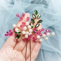 wedding photo -  Pink and yellow hairpin for hairstyle