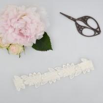 wedding photo - Wedding garter • Super sleek garter • Leaf lace garter • Bridal Garter