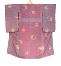 wedding photo - Vintage Japanese Kimono -  1960's Pink Arrowhead Crested Red Silk Lined Kimono