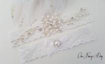 wedding photo - Beaded Lace Wedding Garter, Pearl Bridal Garter Set, Wedding Garter Set, Keepsake Garter, Toss Garter, Customizable Handmade-Style 828