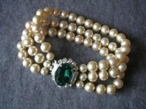 wedding photo -  Pearl And Emerald Bracelet, Vintage 3 Strand Pearl Bracelet, Cream Pearl Cuff, Emerald Bridal Bracelet, 1950s Jewellery, Vintage Wedding