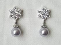 wedding photo - Pastel Lavender Pearl Bridal Earrings, Wedding Lilac Pearl Earrings, Swarovski Lavender Pearl Drop Earrings, Lilac Silver Flower Earrings
