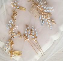 wedding photo - Something blue hair comb/pins/hair wreath, Bridal hair accessories, Blue rhinestone with pearl