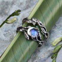 wedding photo - Moonstone Ring Set "Luna" 