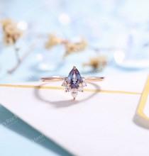 wedding photo - Vintage Alexandrite Engagement ring Rose Gold Ring 