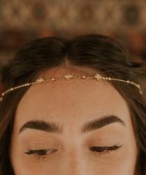 wedding photo - Bridal Forehead Jewelry