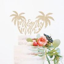 wedding photo - Beach Wedding Cake Topper, Custom Mr and Mrs Cake Topper, Destination Wedding Cake Topper, Tropical Wedding Cake Topper, Destination Decor
