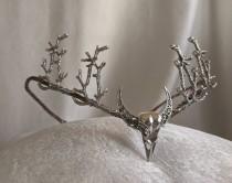 wedding photo - Raven Skull Tiara with Moon and Branches