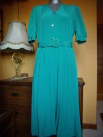 wedding photo - Turquoise, pleated, spring, women's dress, French Vintage 1980, Size 42/M, short sleeves, sun pleated skirt, light green