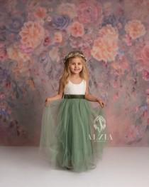 wedding photo - Full Length Sage Green Tulle Sleeveless Lace Top Scalloped Edges Back Party Flower Girl Dress